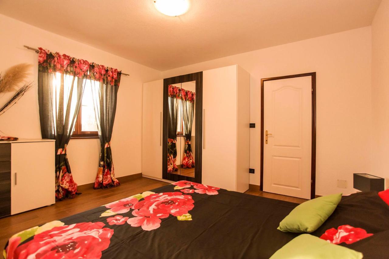 רוביני Holiday House Alex מראה חיצוני תמונה