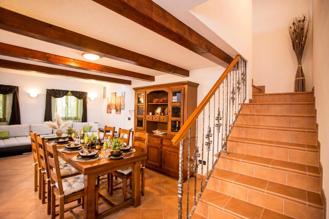 רוביני Holiday House Alex מראה חיצוני תמונה
