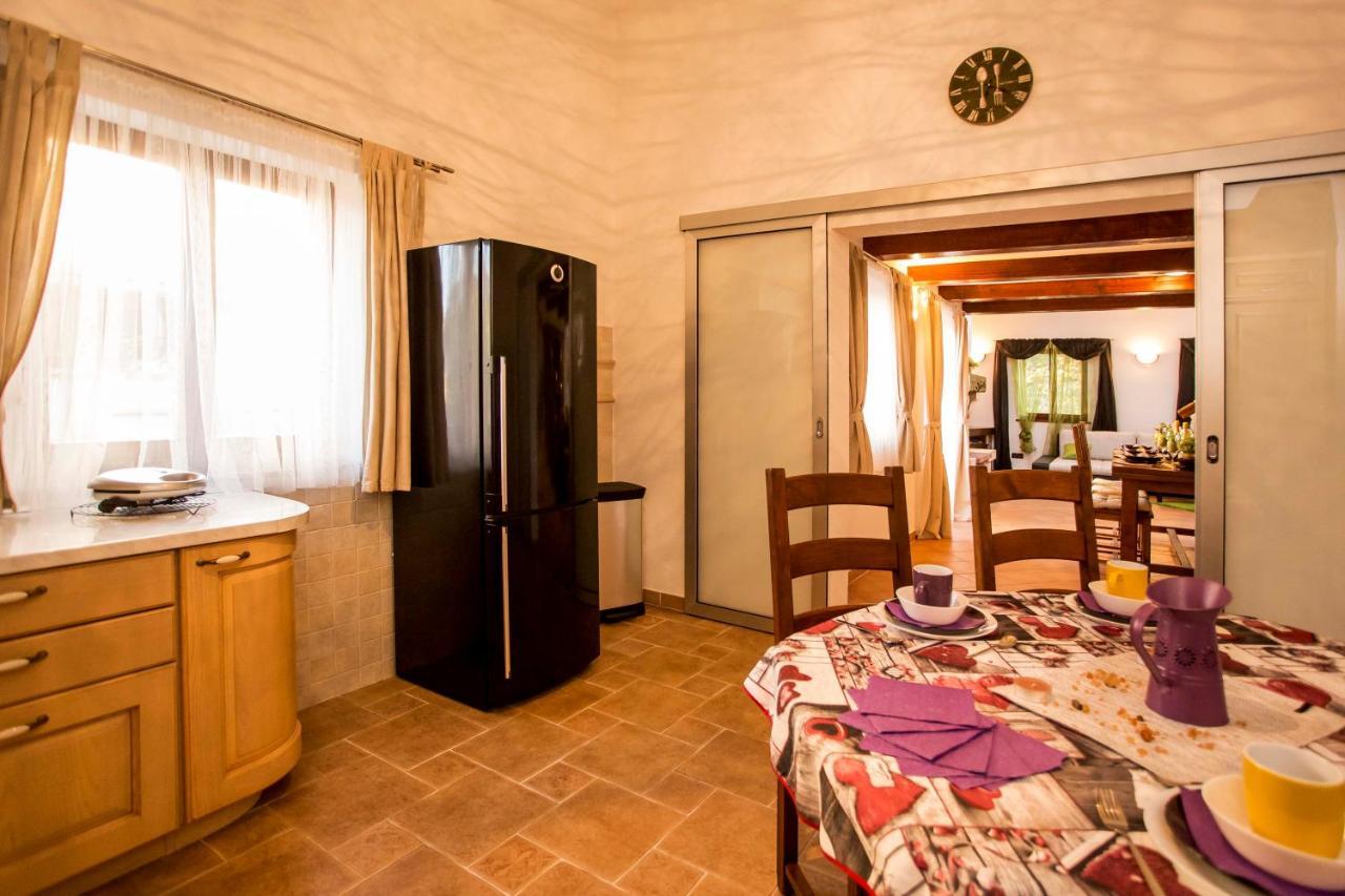 רוביני Holiday House Alex מראה חיצוני תמונה
