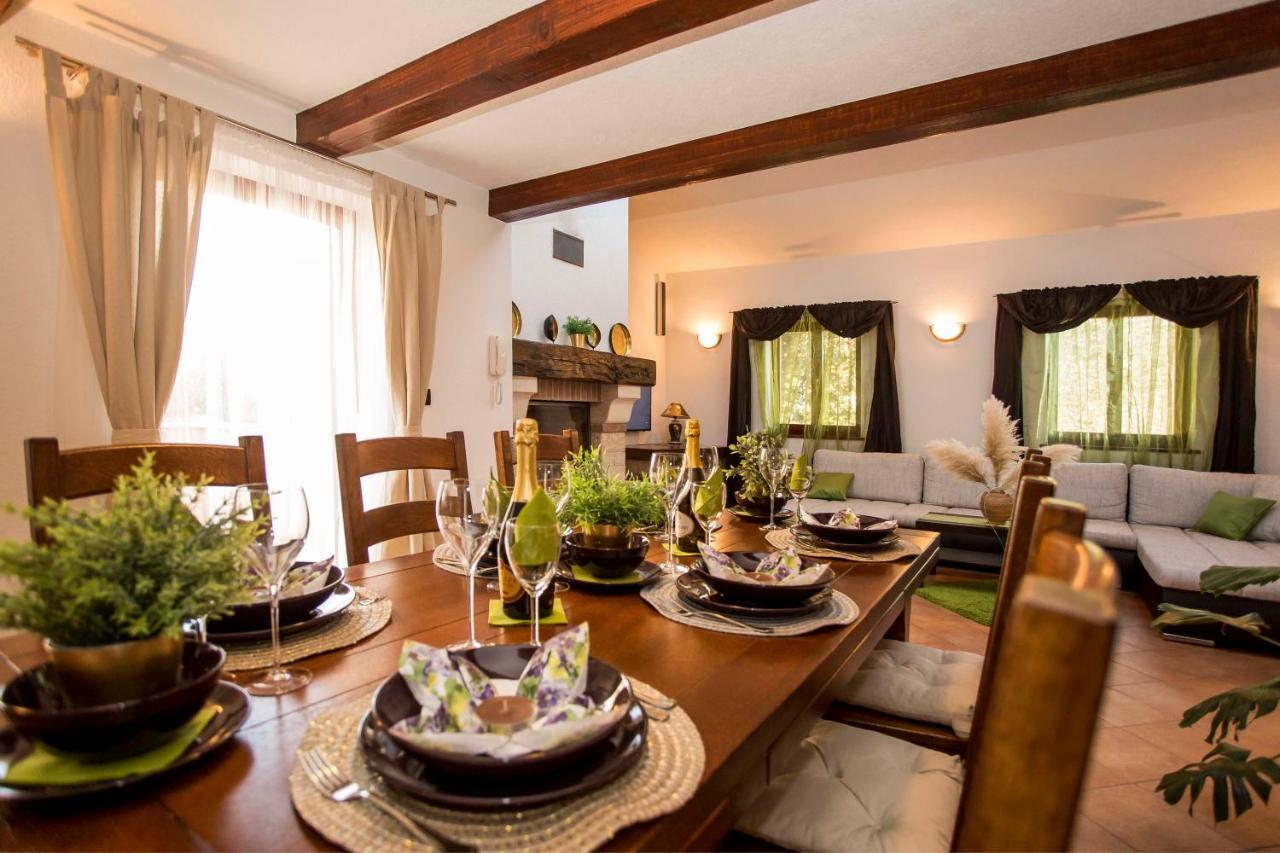 רוביני Holiday House Alex מראה חיצוני תמונה