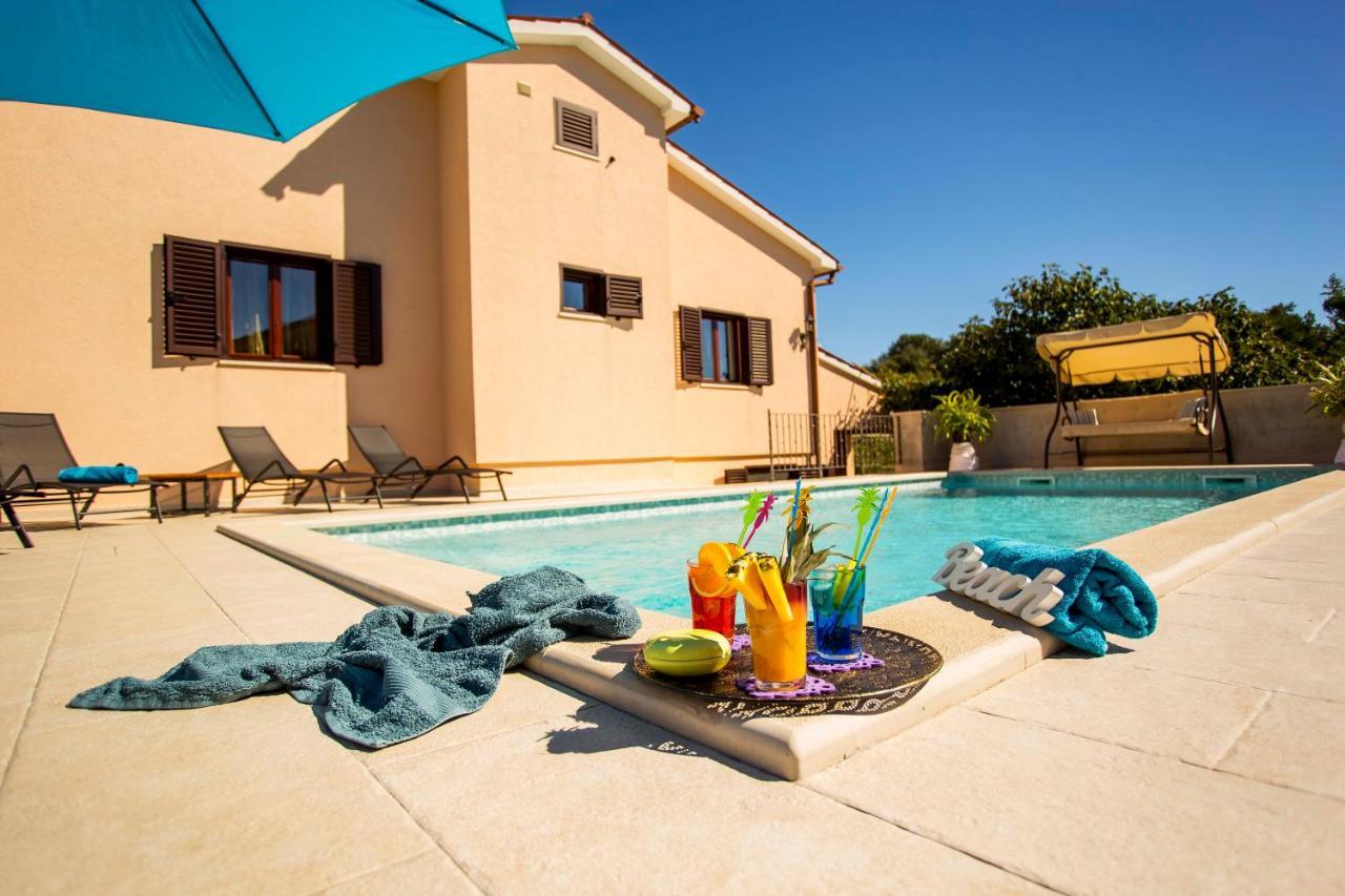 רוביני Holiday House Alex מראה חיצוני תמונה
